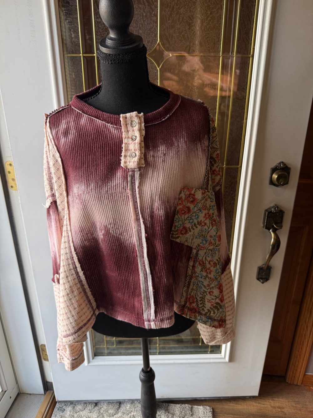 POL WILD BERRY/FLORAL  Cream Tie-Dye Patchwork button down long sleeve top